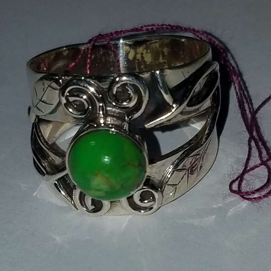 Sterling Silver Green Turquoise Ring 43$